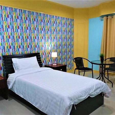 โรงแรมเมืองเพรียวอินน์ Mueang Phriao Inn Hotel Сарабури Экстерьер фото