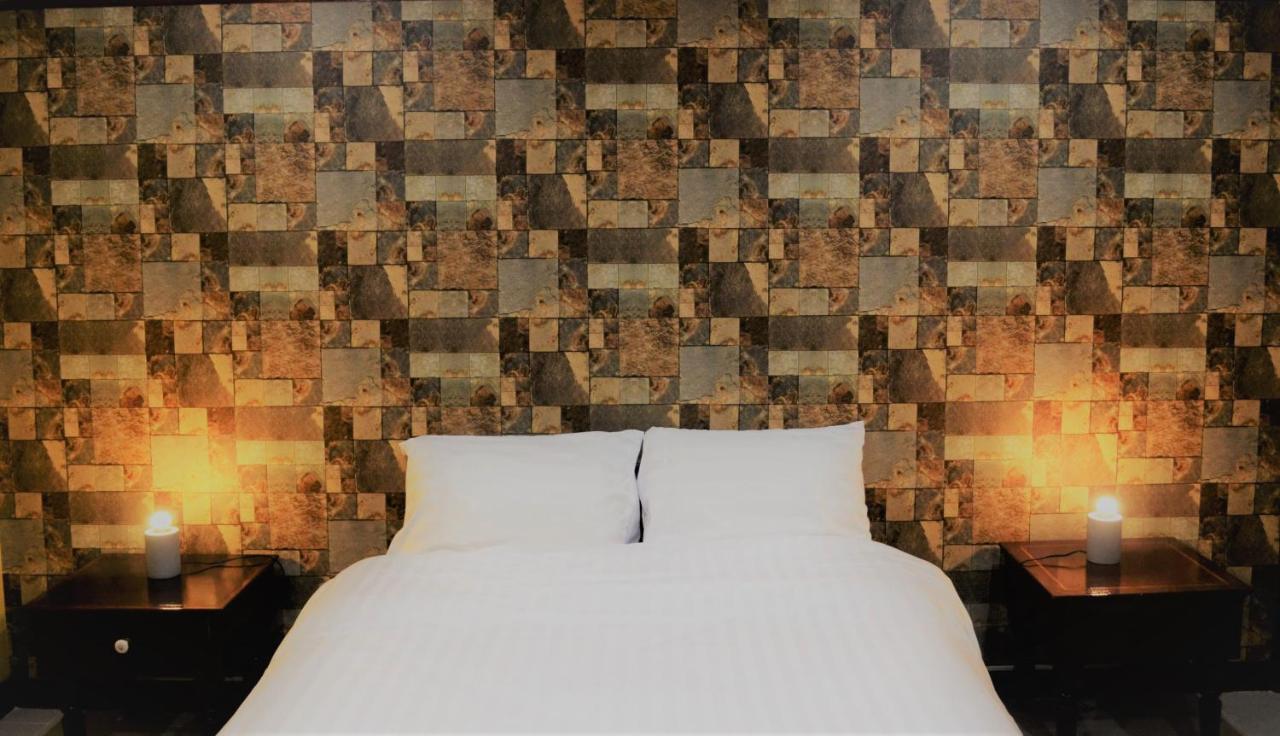 โรงแรมเมืองเพรียวอินน์ Mueang Phriao Inn Hotel Сарабури Экстерьер фото